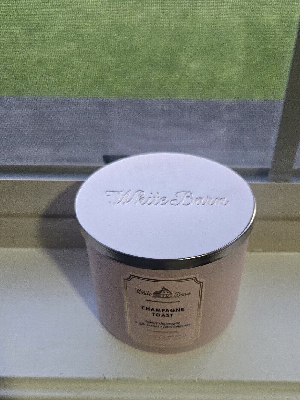 White Barn Bath & Body Works Champagne Toast Candle - Picture 2 of 6